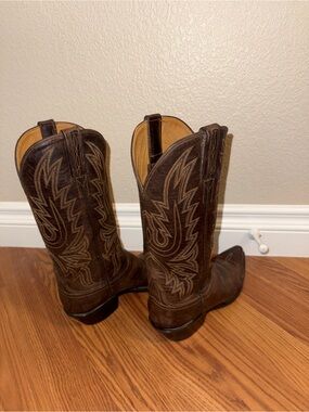 Lucchese Classics Handmade Cowboy Boots - Brown Leather - Women’s 6.5 C